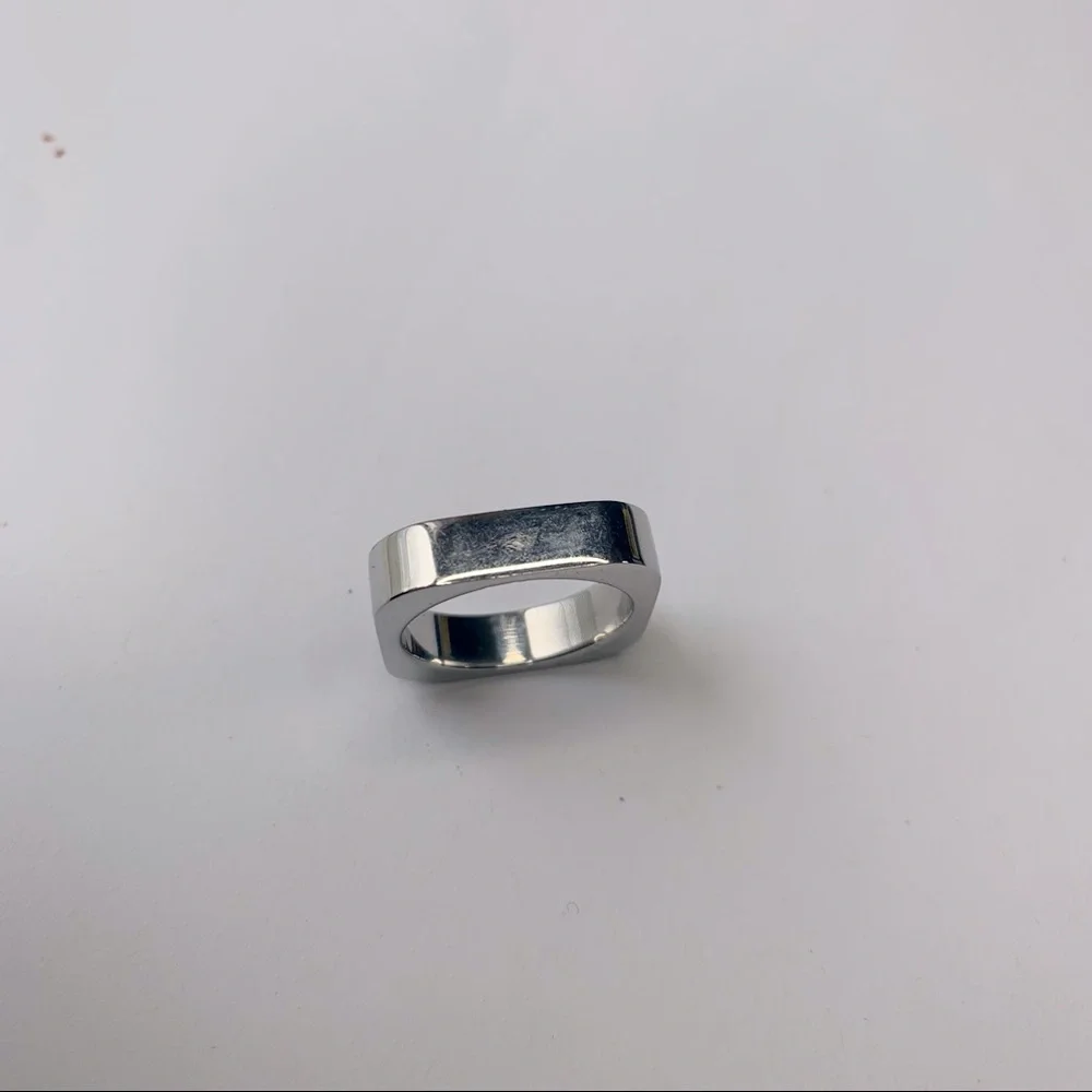 KAMSMAK Circle Meet Square RING - Picture 3 of 10